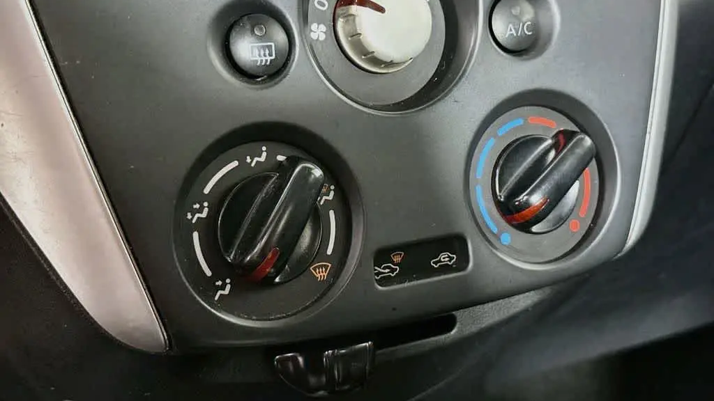 2015 Nissan Versa 1.6 S