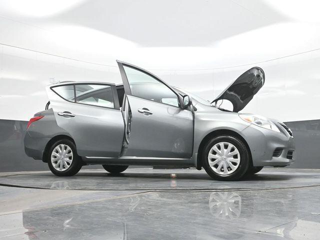 2013 Nissan Versa - $6,991