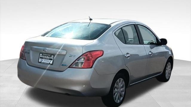 2012 Nissan Versa 1.6 SV