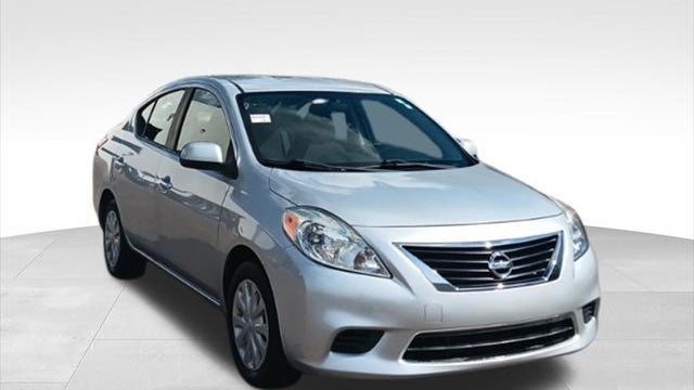 2012 Nissan Versa 1.6 SV