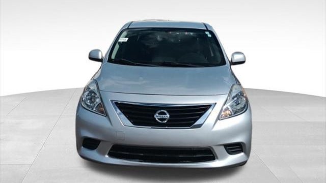 2012 Nissan Versa 1.6 SV
