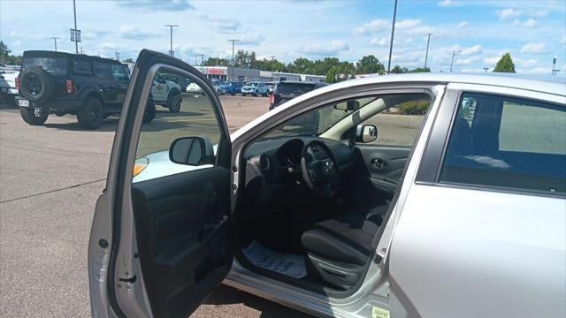 2012 Nissan Versa 1.6 SV
