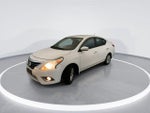 2017 Versa Thumbnail 2