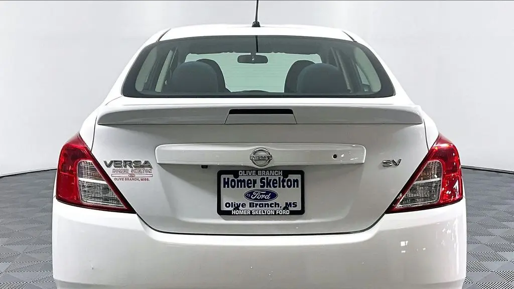 2019 Nissan Versa S