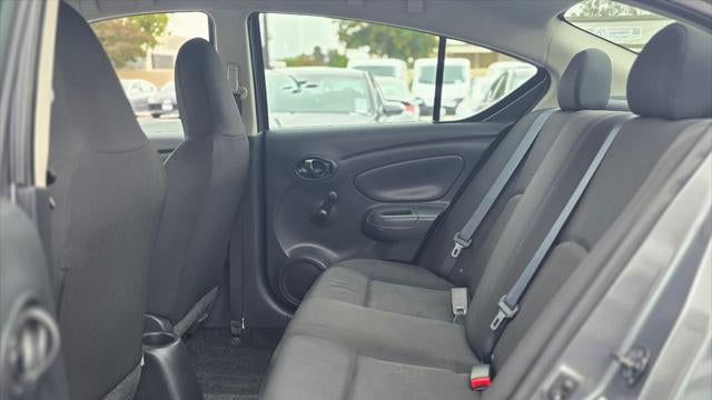 2016 Nissan Versa 1.6 S