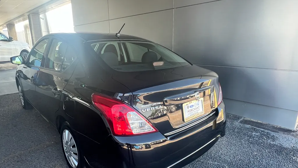 2018 Nissan Versa S