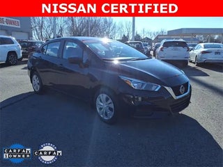 2022 Nissan Versa with Super Black Metallic Exterior