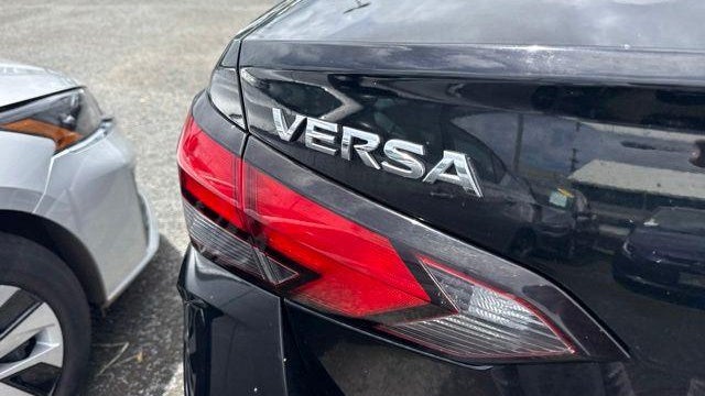 2023 Nissan Versa SV