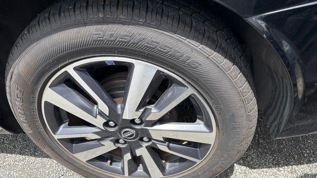2023 Nissan Versa SV