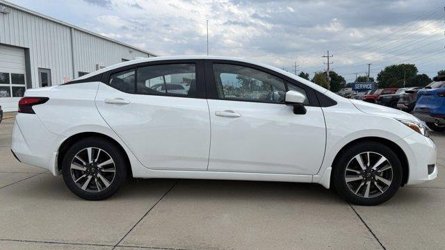 2024 Nissan Versa SV
