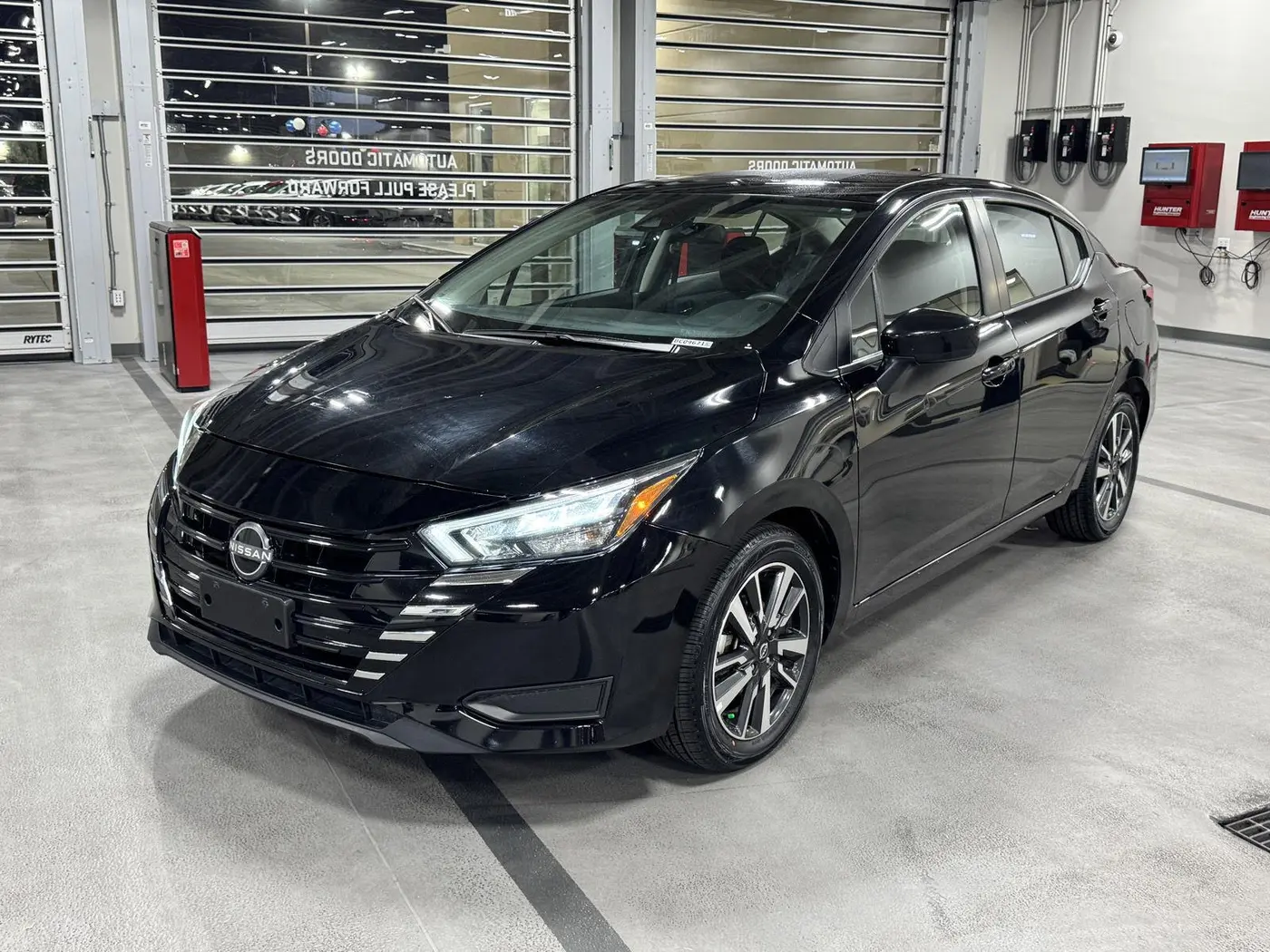 2025 Nissan Versa - $18,098