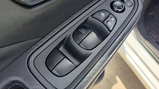 2023 Nissan Versa SV
