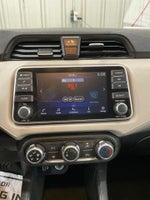 2021 Versa Thumbnail 16