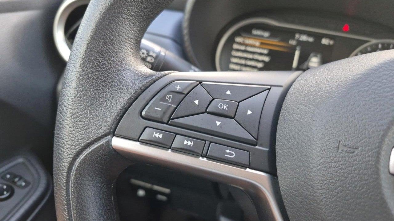 2023 Nissan Versa SV