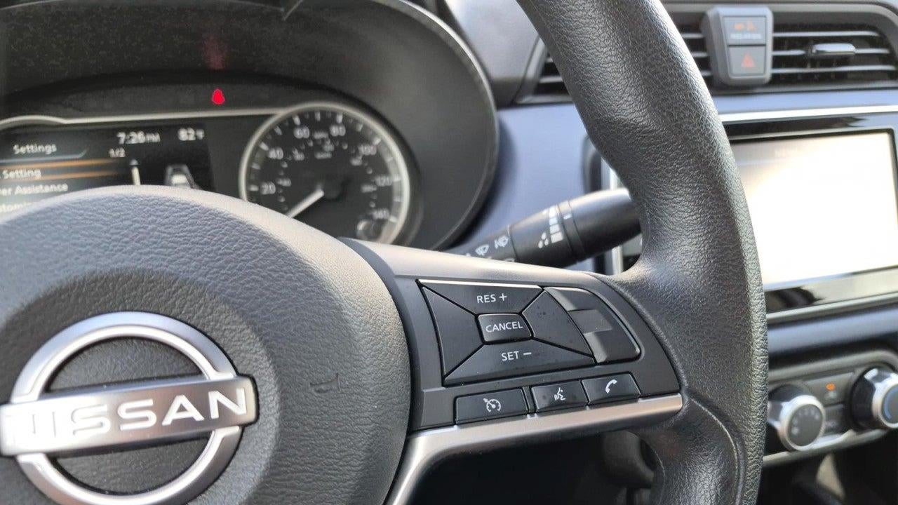 2023 Nissan Versa SV