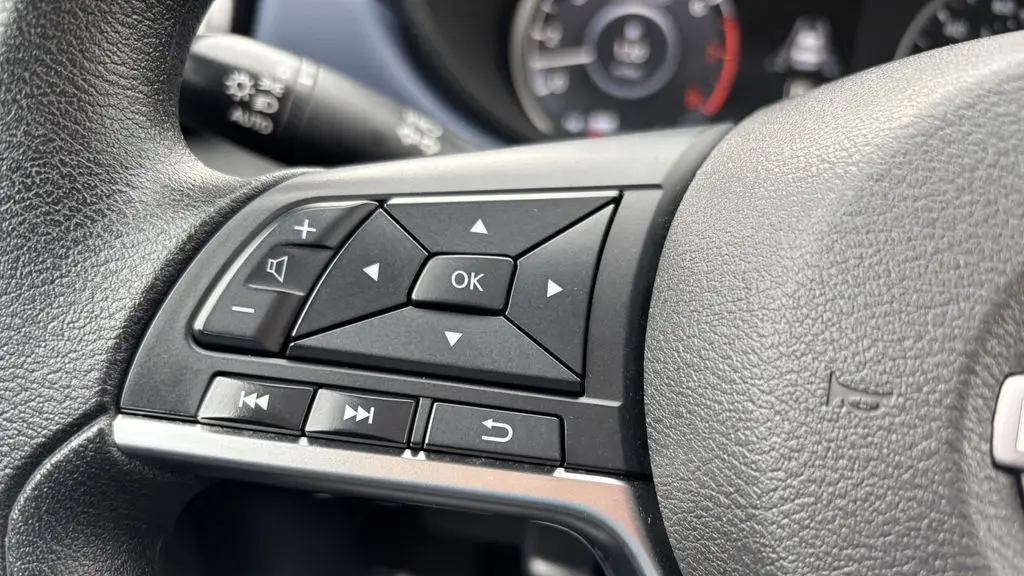 2023 Nissan Versa SV