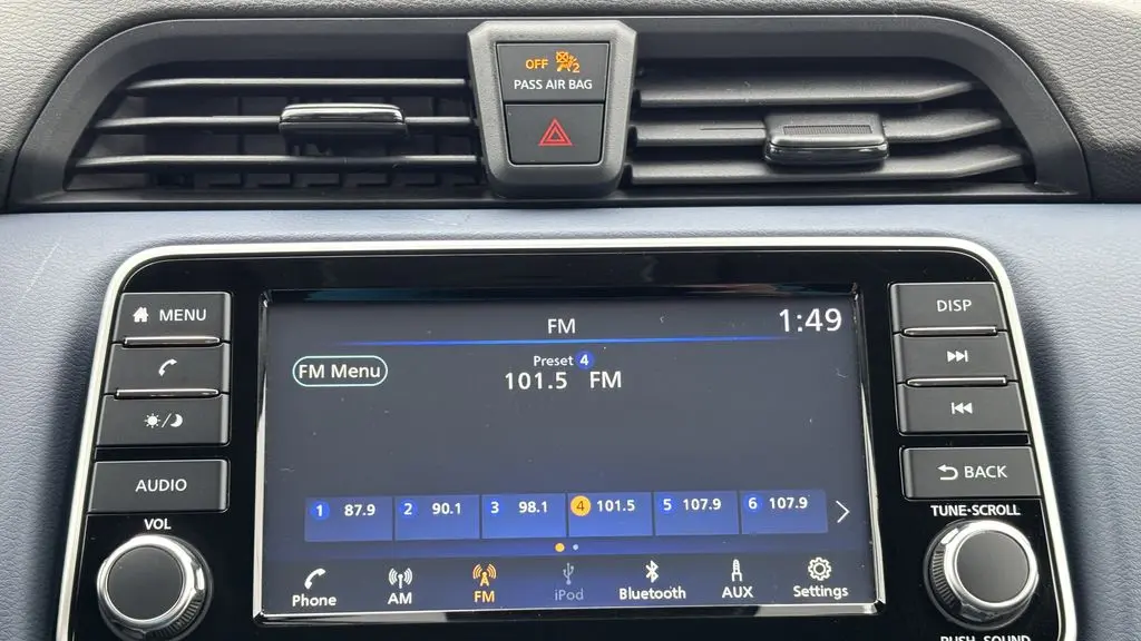 2023 Nissan Versa SV