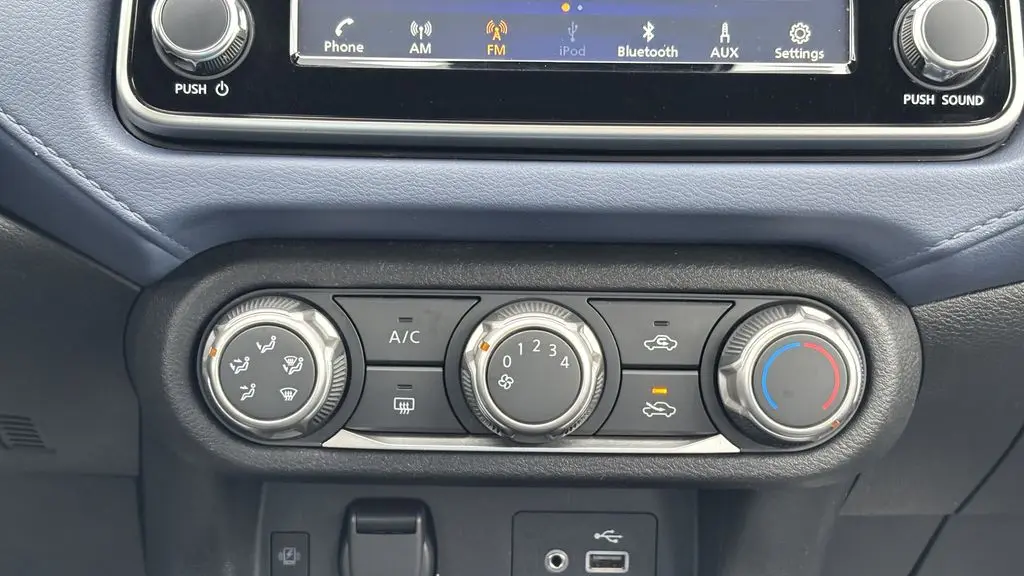 2023 Nissan Versa SV