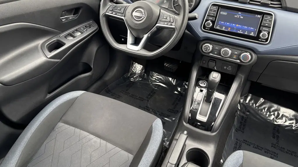 2023 Nissan Versa SV