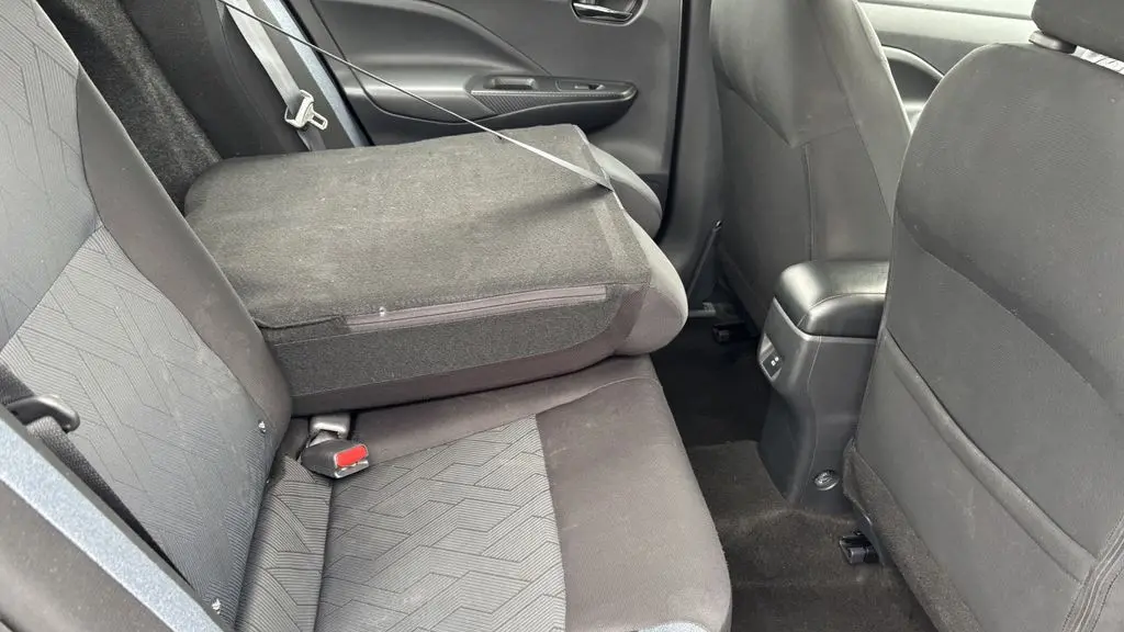 2023 Nissan Versa SV