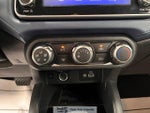2025 Versa Thumbnail 39