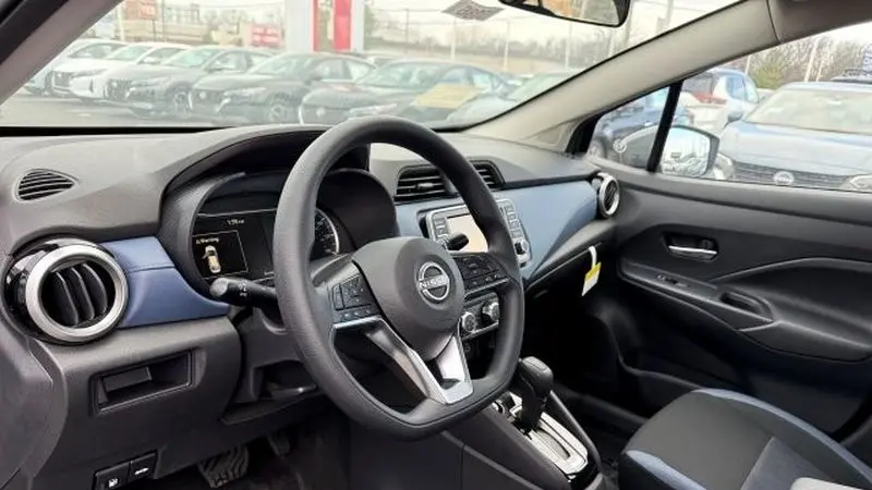 2025 Nissan Versa SV