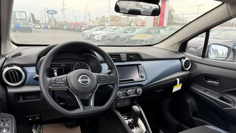 2025 Nissan Versa SV
