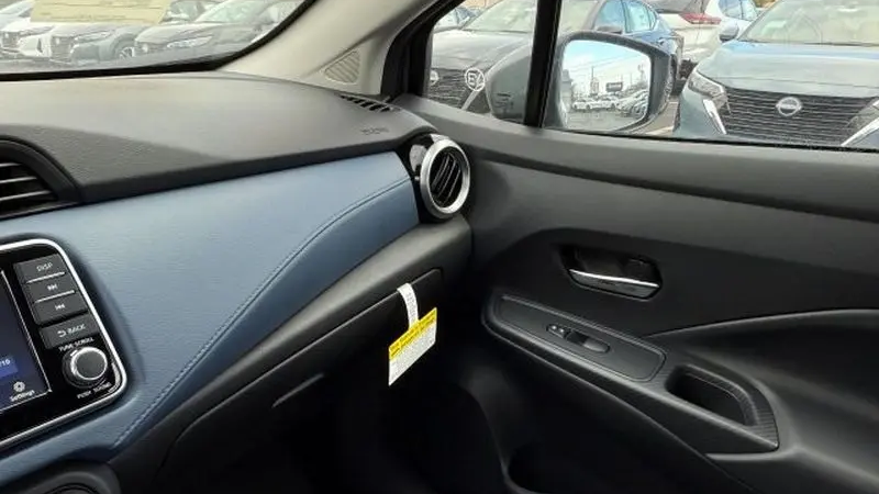 2025 Nissan Versa SV