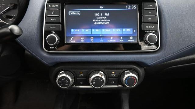 2023 Nissan Versa SV