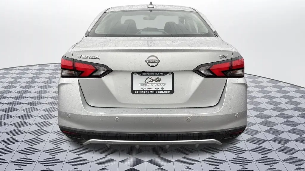 2023 Nissan Versa SV