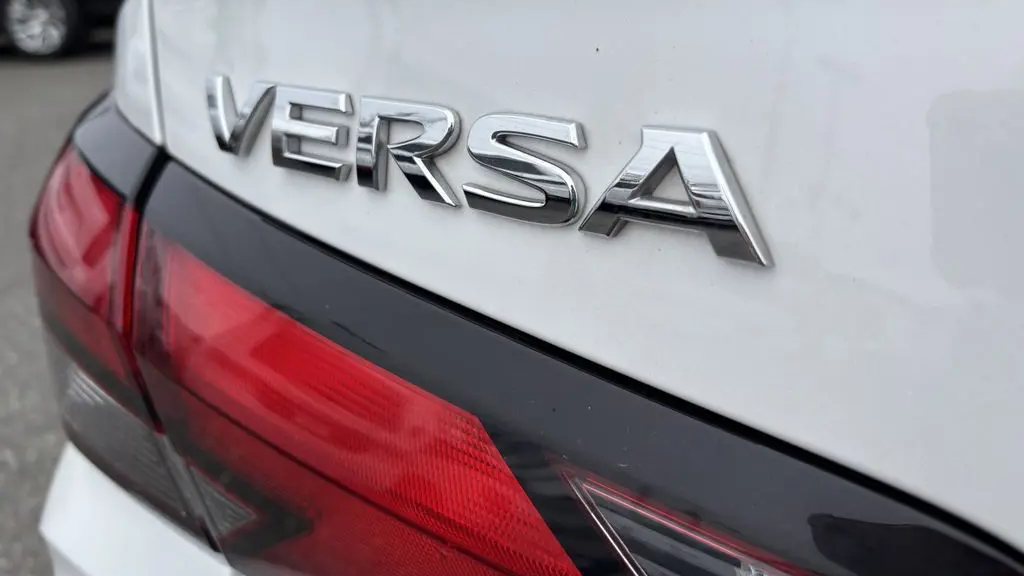 2023 Nissan Versa SV