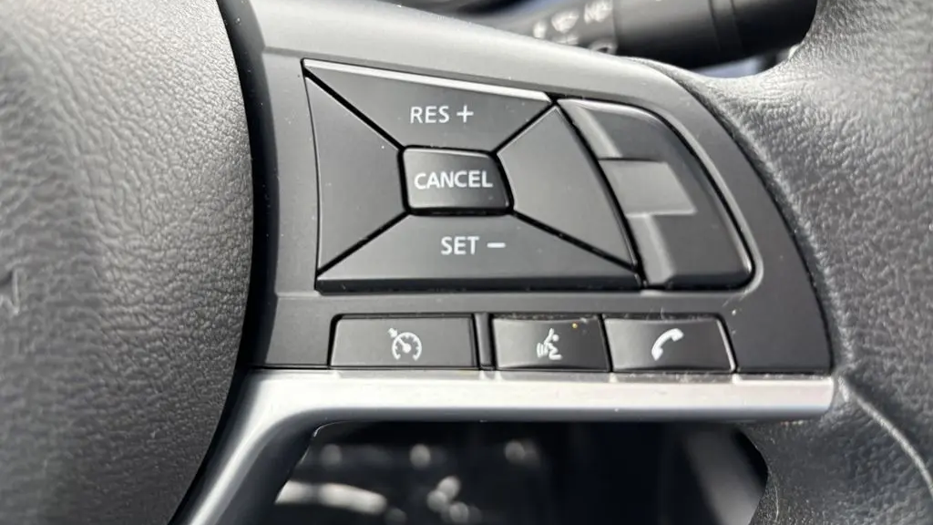 2023 Nissan Versa SV