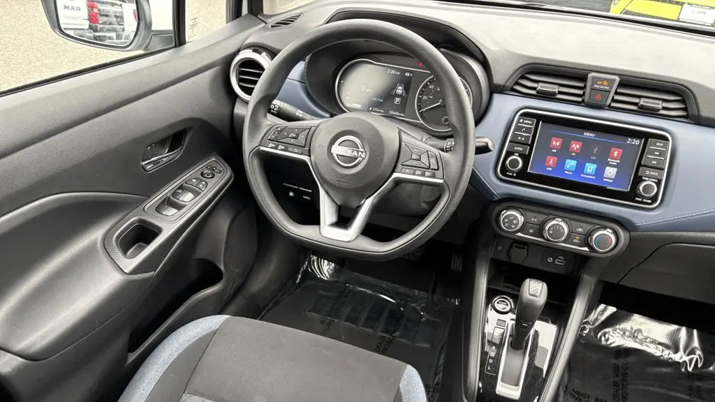 2023 Nissan Versa SV
