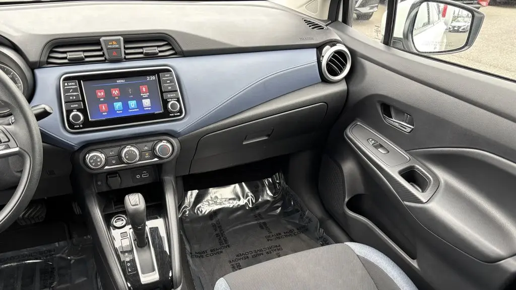 2023 Nissan Versa SV