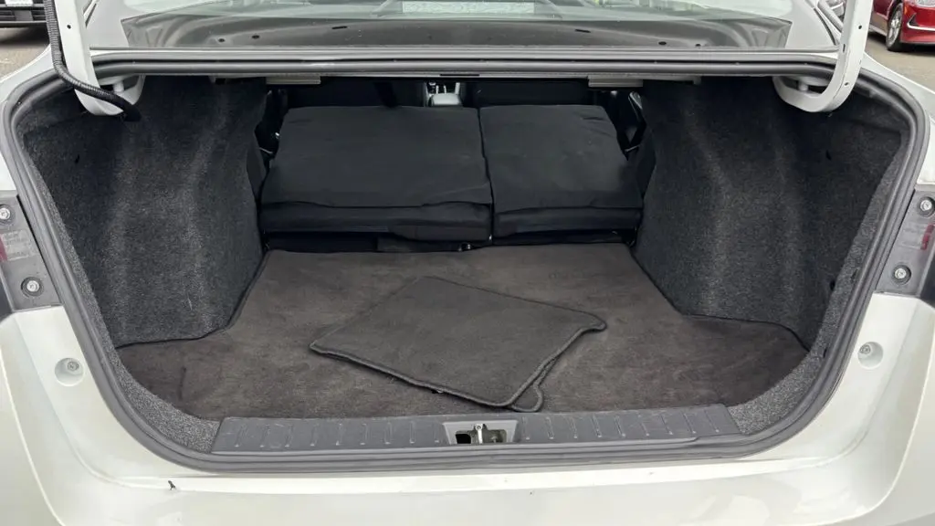 2023 Nissan Versa SV