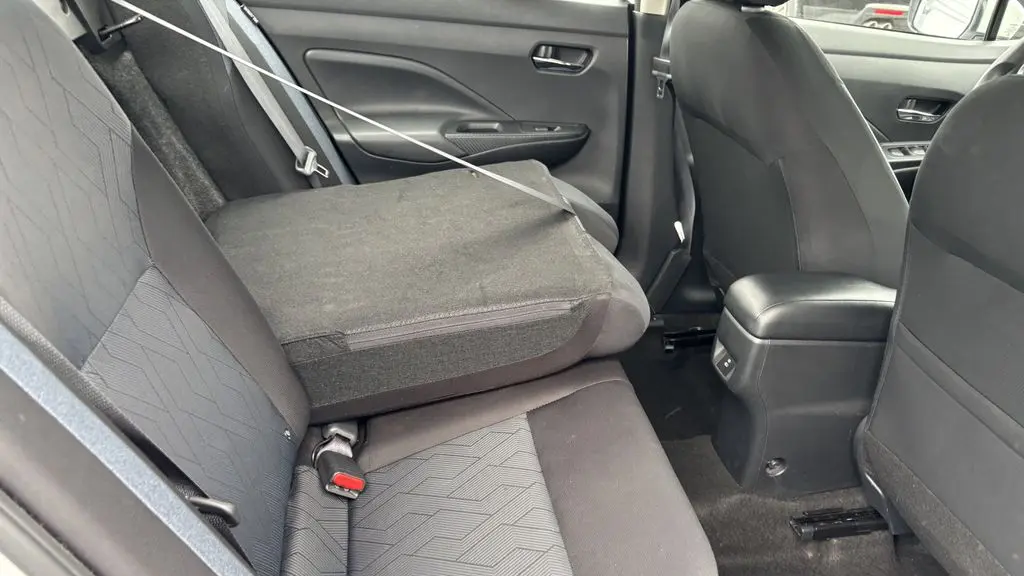 2023 Nissan Versa SV