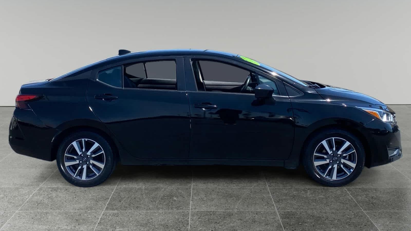 2023 Nissan Versa SV