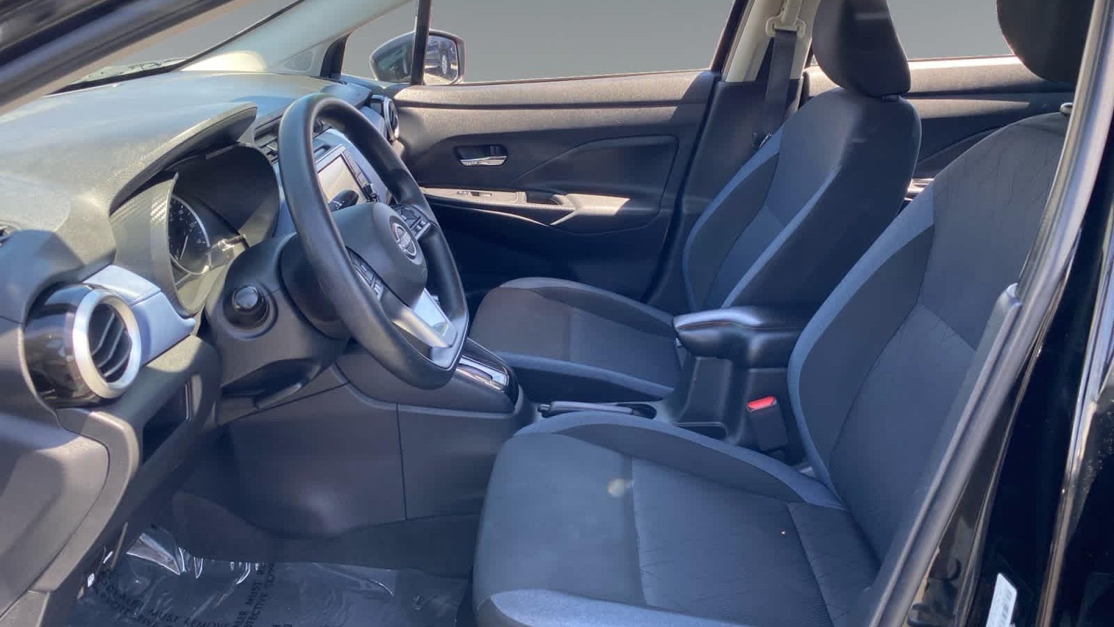 2023 Nissan Versa SV