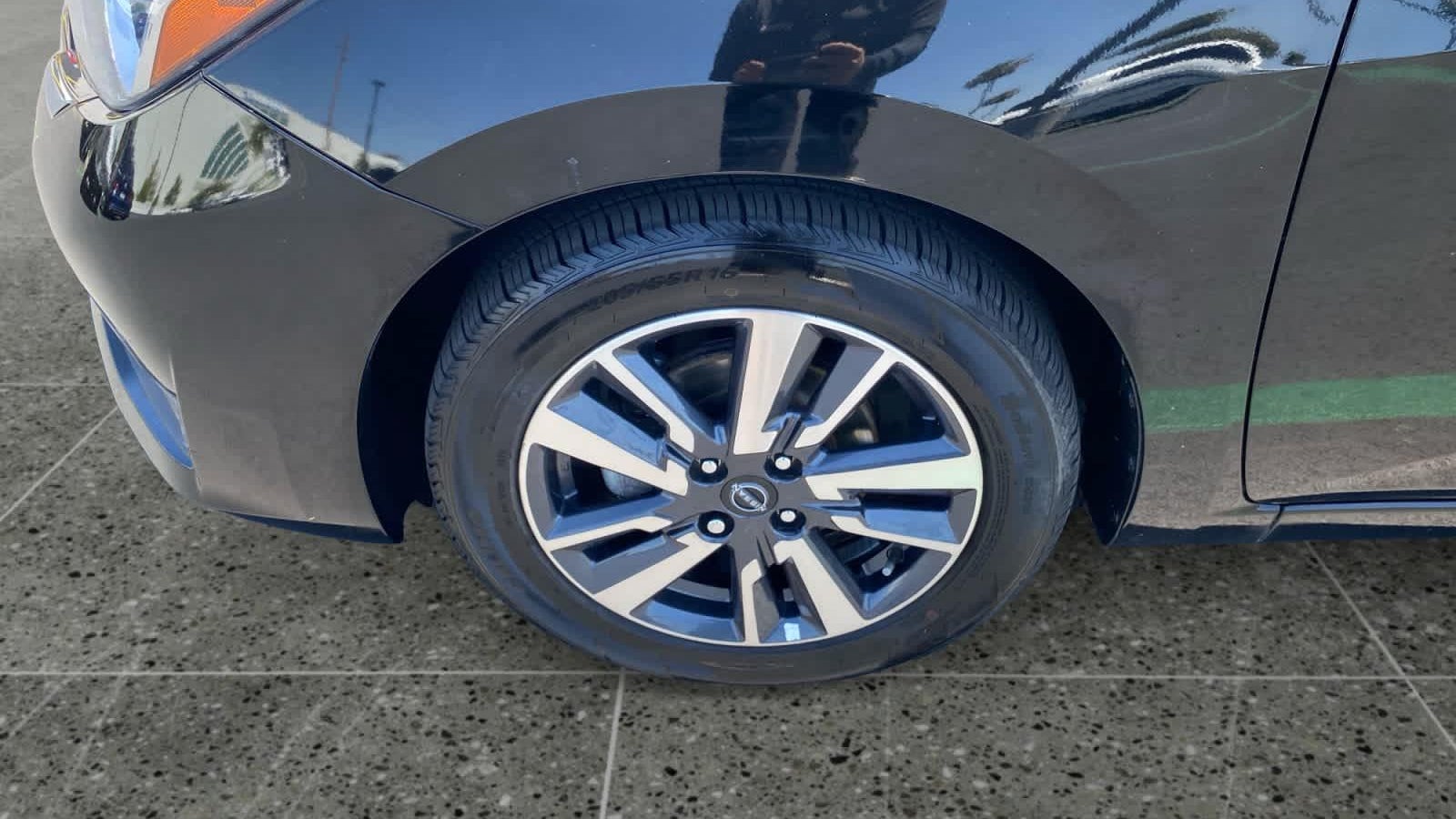 2023 Nissan Versa SV