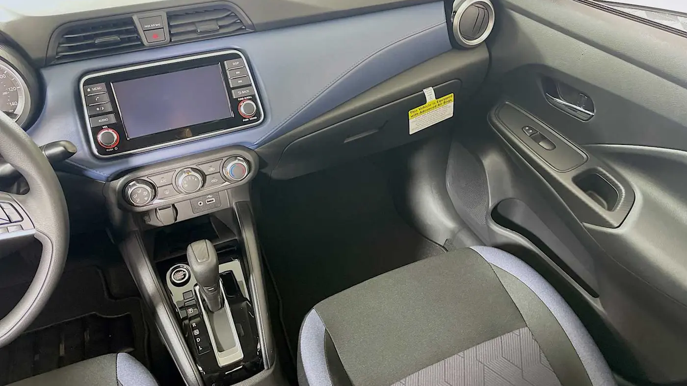 2025 Nissan Versa SV