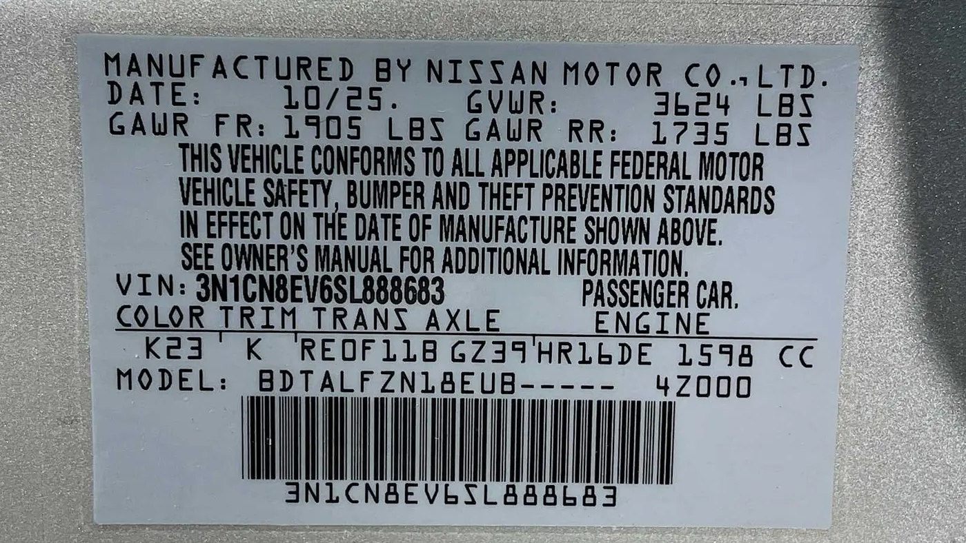 2025 Nissan Versa SV