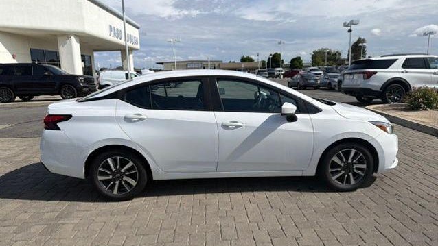 2022 Nissan Versa SV