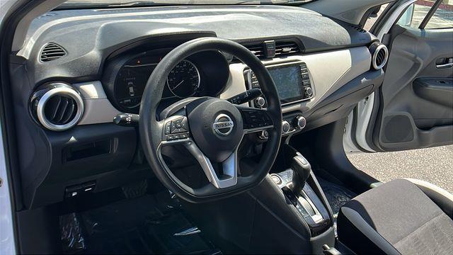 2022 Nissan Versa SV