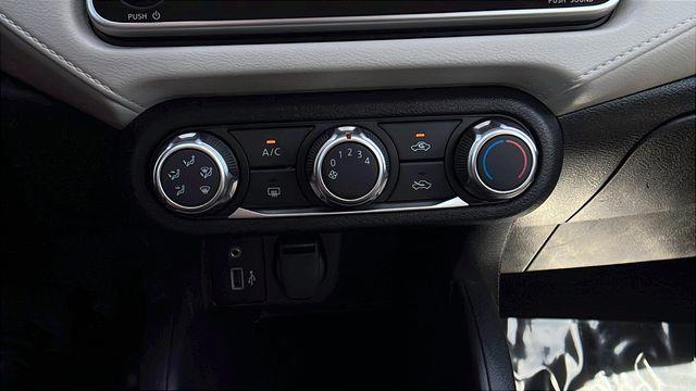 2022 Nissan Versa SV