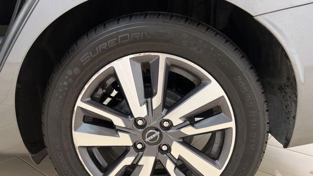 2023 Nissan Versa SV
