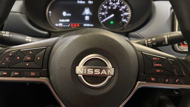 2023 Nissan Versa SV
