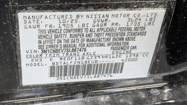 2025 Nissan Versa SV