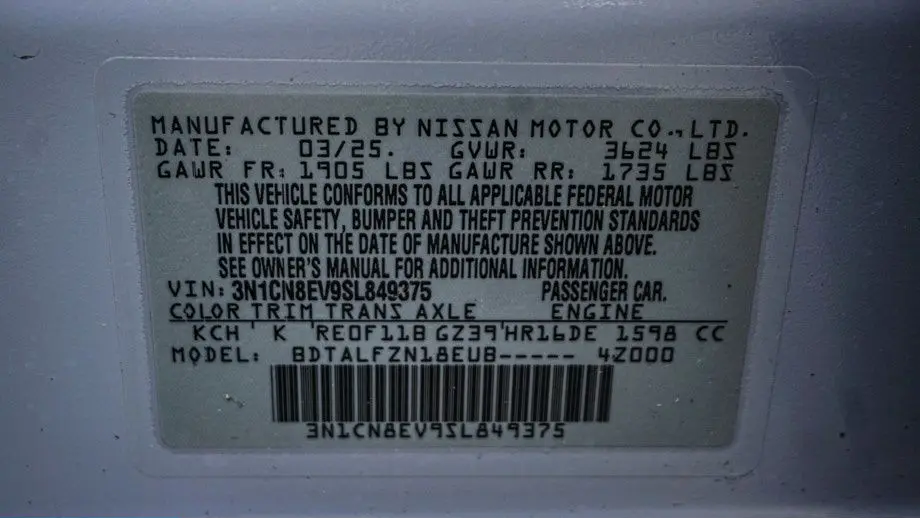 2025 Nissan Versa SV