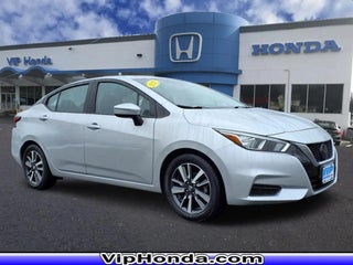 2021 Nissan Versa with Brilliant Silver Metallic Exterior