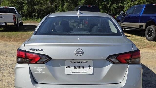 2025 Nissan Versa SV